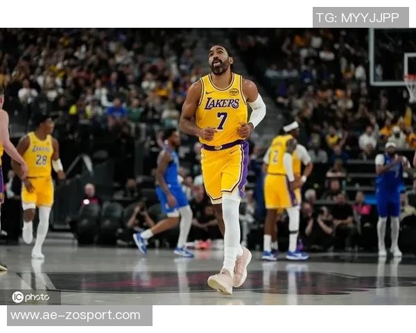 湖人残阵逆袭独行侠文森特首节火力全开八村表现出色半场领先13分